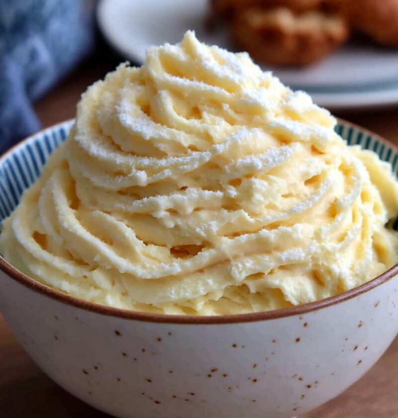 Mary Berry Buttercream Icing for Cupcakes Recipe