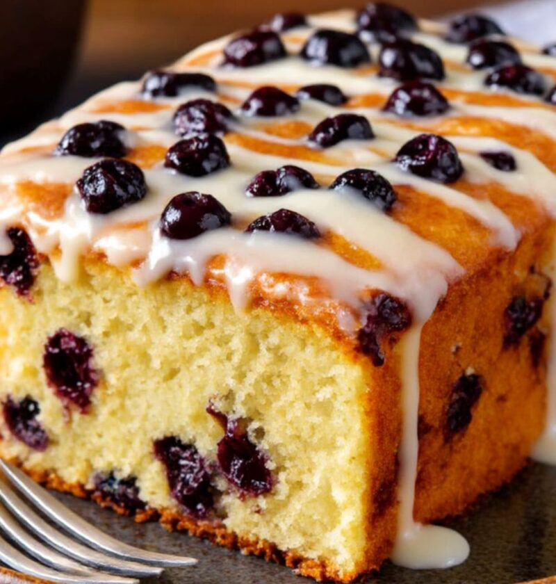 Mary Berry Lemon and Blueberry Traybake Recipe
